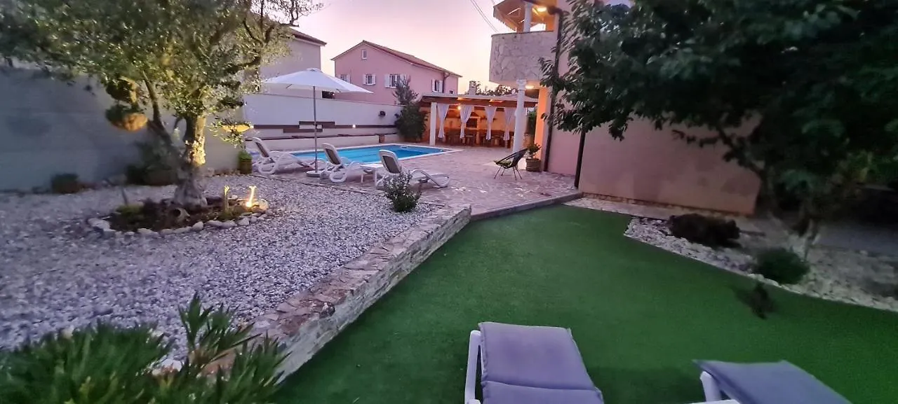 Amna Home Buje Lejlighed